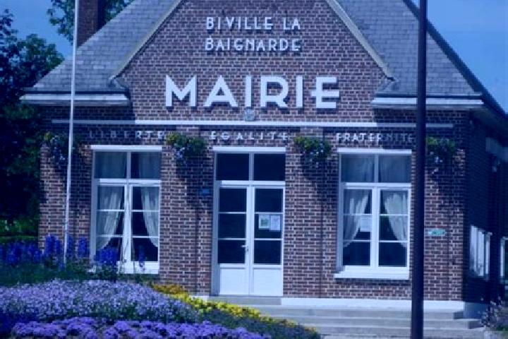 Escorts Biville-la-Baignarde, France — Local Companions