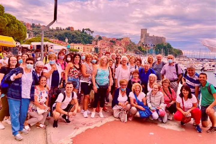Escorts Bizzarone, Italy — Local Companions