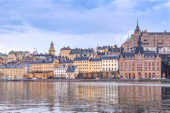 Escorts Bjoernaenge, Sweden — Local Companions