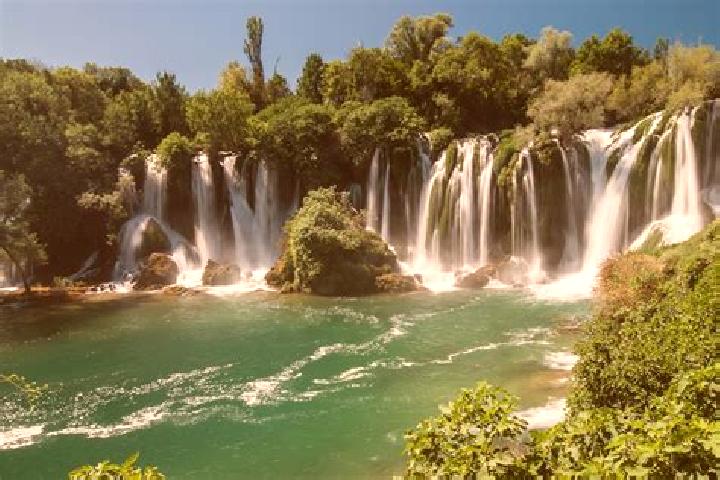 Escorts Blatnica, Bosnia and Herzegovina — Local Companions
