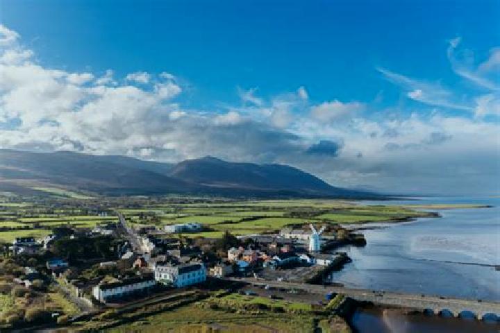 Escorts Blennerville, Ireland — Local Companions