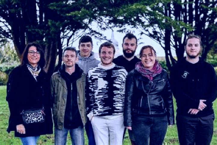 Escorts Bois-de-Cene, France — Local Companions