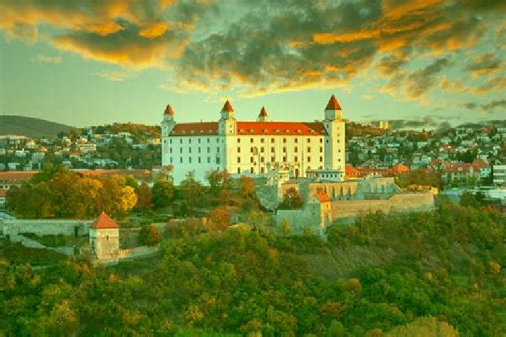 Escorts Boleraz, Slovakia — Local Companions