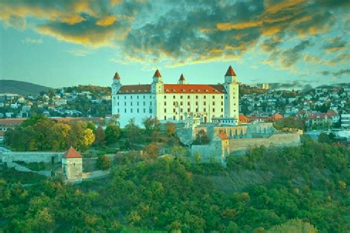 Escorts Bolesov, Slovakia — Local Companions