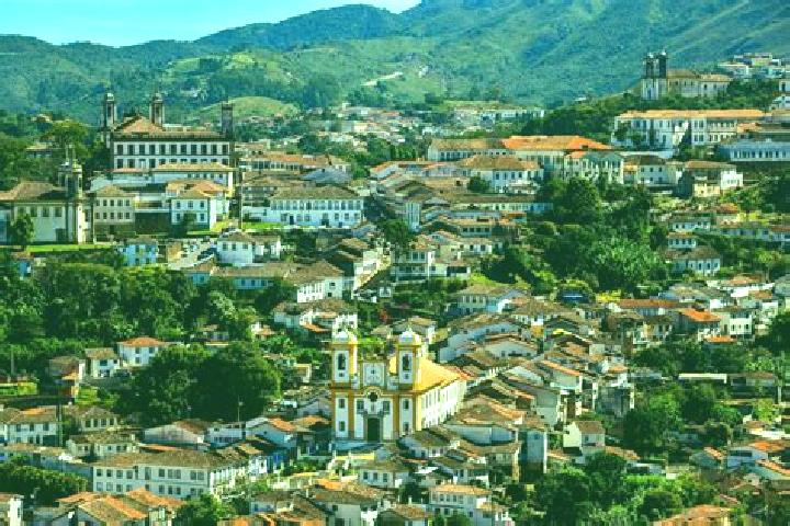 Escorts Bonito de Minas, Brazil — Local Companions
