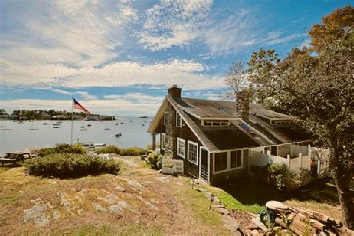 Escorts Boothbay, United States — Local Companions