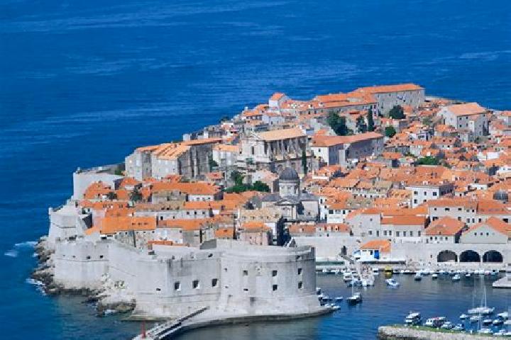 Escorts Borova, Croatia — Local Companions
