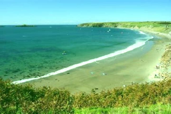 Escorts Borth, United Kingdom — Local Companions