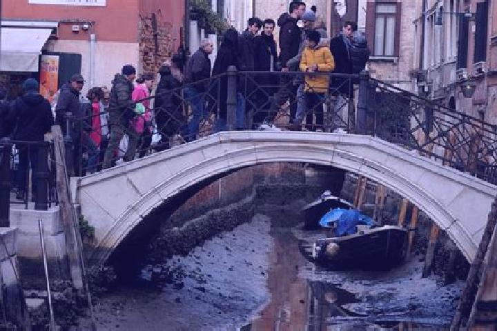 Escorts Bosco-Belloro, Italy — Local Companions