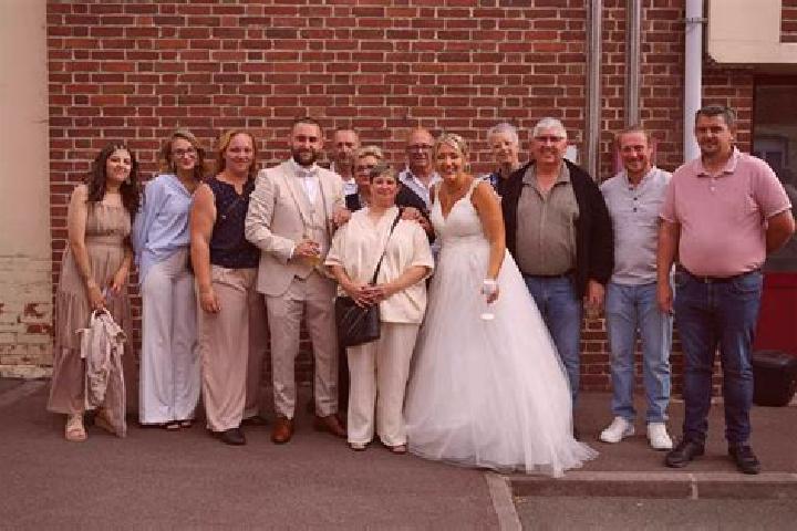 Escorts Bouchain, France — Local Companions