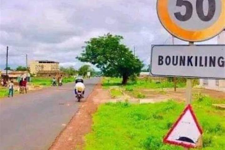 Escorts Bounkiling, Senegal — Local Companions