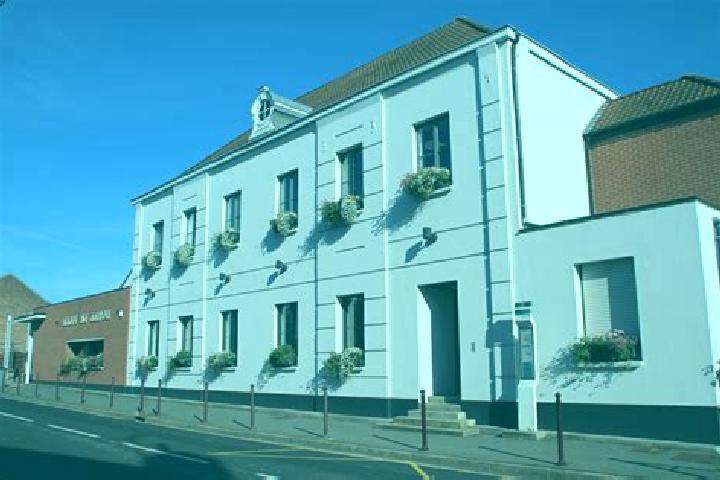 Escorts Bourghelles, France — Local Companions