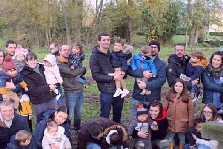 Escorts Bourgneuf-en-Mauges, France — Local Companions