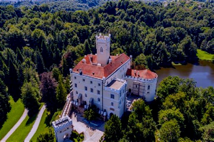 Escorts Branik, Czech Republic — Local Companions