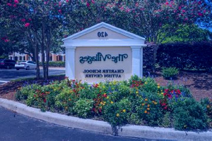 Escorts Brentwood Village, United States — Local Companions