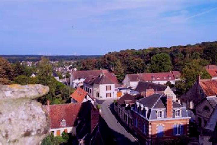 Escorts Breuil-le-Vert, France — Local Companions