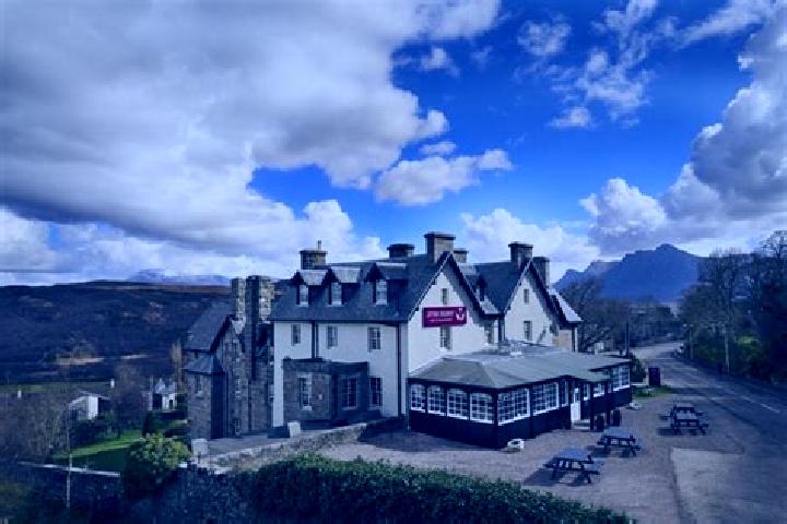 Escorts Brora, United Kingdom — Local Companions