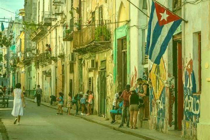 Escorts Buey Arriba, Cuba — Local Companions