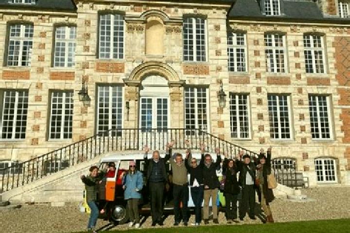 Escorts Buigny-Saint-Maclou, France — Local Companions