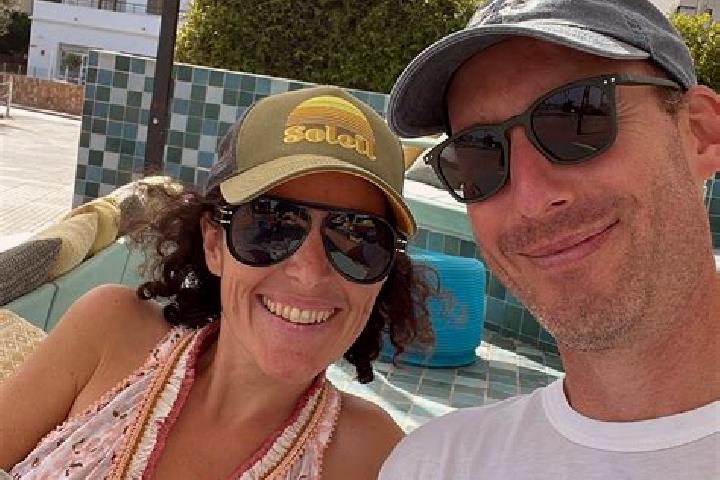 Escorts Burela de Cabo, Spain — Local Companions