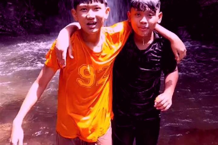 Escorts Buruan Tengah, Indonesia — Local Companions