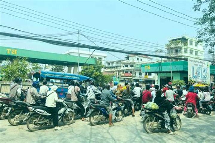 Escorts Buthidaung Town, Myanmar — Local Companions