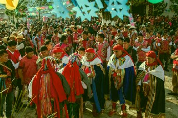 Escorts Cabecera de Indigenas, Mexico — Local Companions