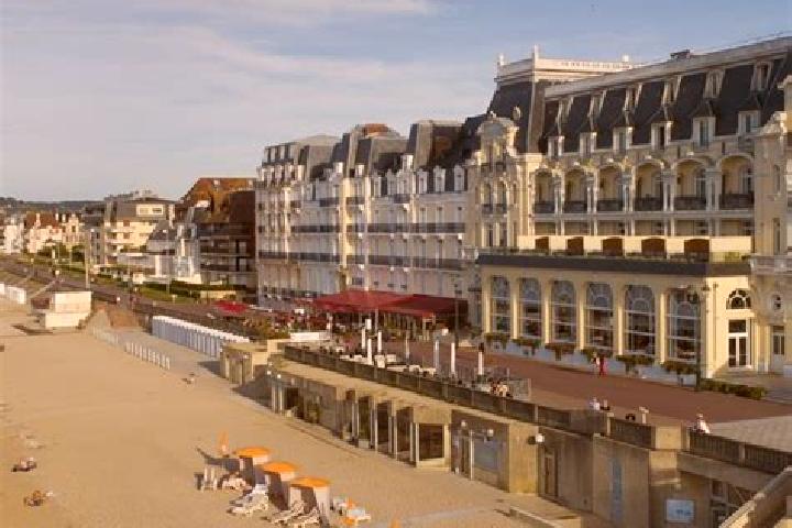 Escorts Cabourg, France — Local Companions