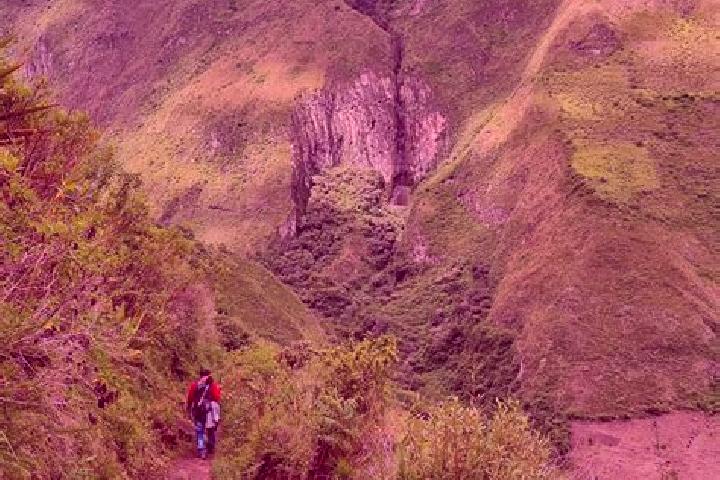 Escorts Cahuasqui, Ecuador — Local Companions