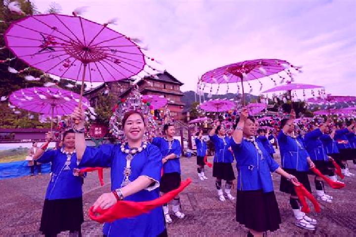 Escorts Caitang, China — Local Companions