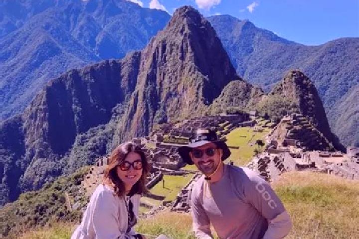 Escorts Cajaruro, Peru — Local Companions