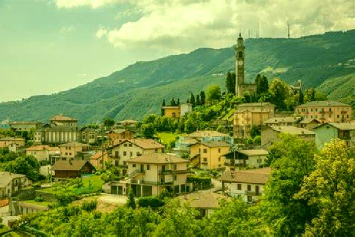 Escorts Calchera-Frontale, Italy — Local Companions