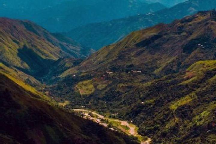Escorts Callayuc, Peru — Local Companions