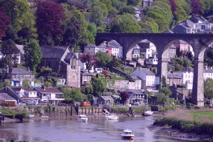 Escorts Calstock, United Kingdom — Local Companions