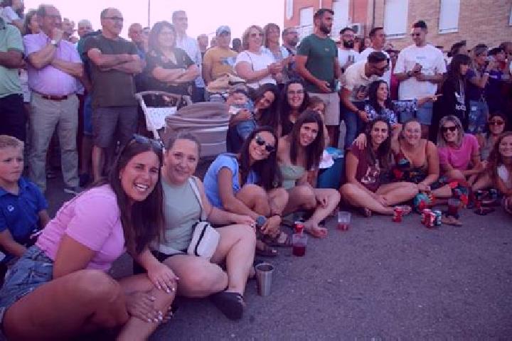 Escorts Calvarrasa de Abajo, Spain — Local Companions