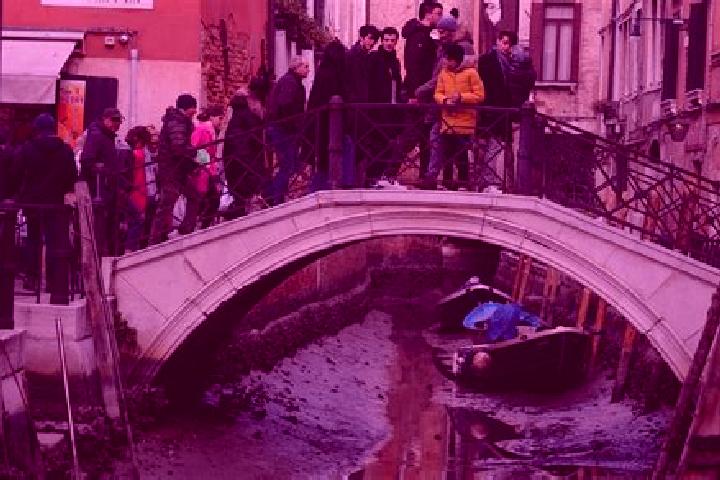 Escorts Calvignasco, Italy — Local Companions