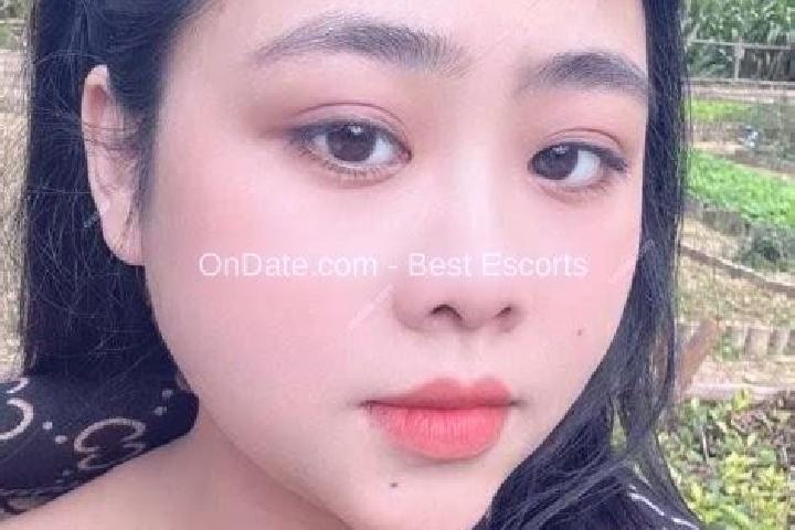 Escorts Cam Lo, Vietnam — Local Companions
