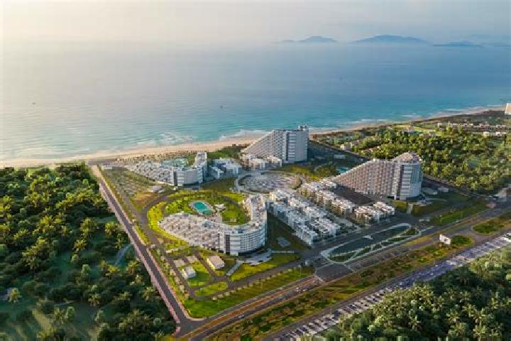 Escorts Cam Ranh, Vietnam — Local Companions