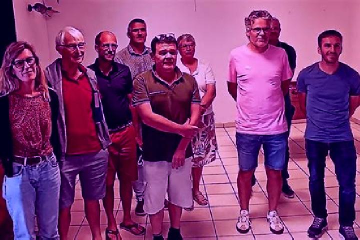 Escorts Camlez, France — Local Companions