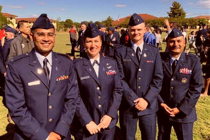Escorts Camp H.M. Smith, United States — Local Companions