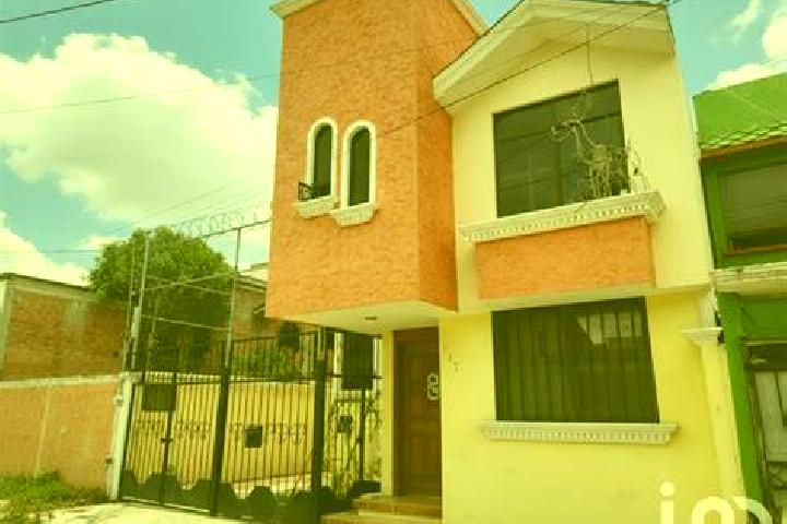 Escorts Campestre Villas del Alamo, Mexico — Local Companions