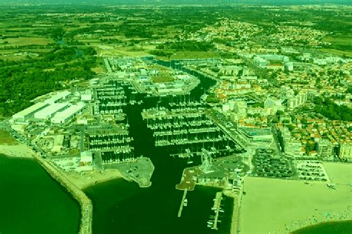 Escorts Canet-en-Roussillon, France — Local Companions