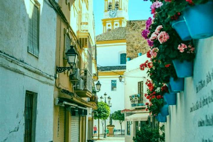 Escorts Canizo, Spain — Local Companions
