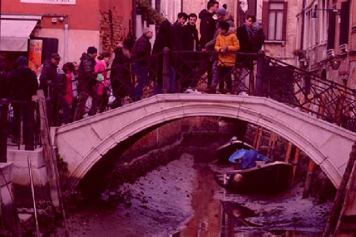 Escorts Cantagallo, Italy — Local Companions