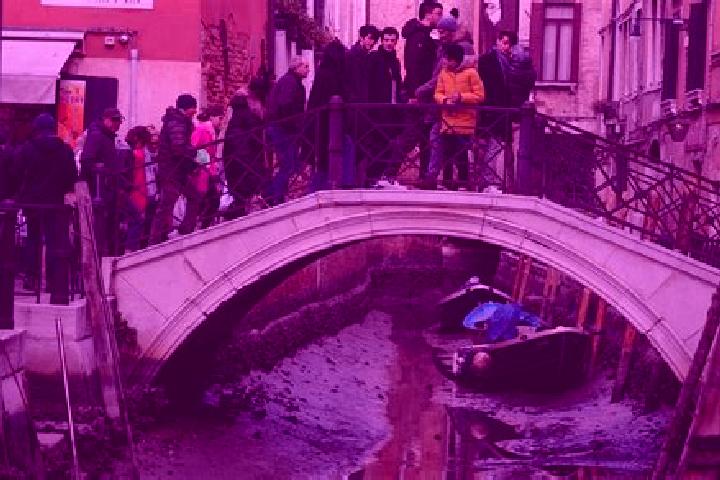 Escorts Canterano, Italy — Local Companions