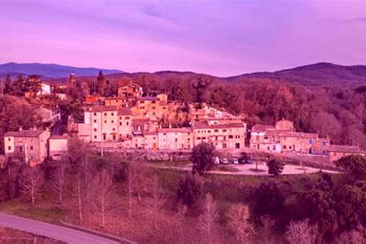 Escorts Capolona, Italy — Local Companions