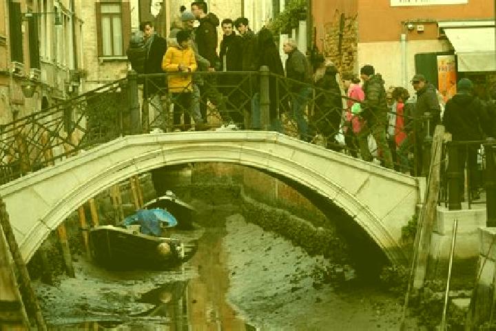 Escorts Caravino, Italy — Local Companions