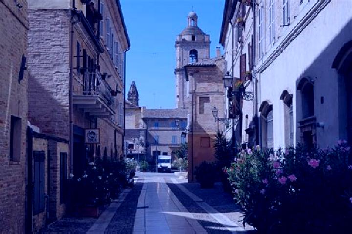 Escorts Carrara San Giorgio, Italy — Local Companions