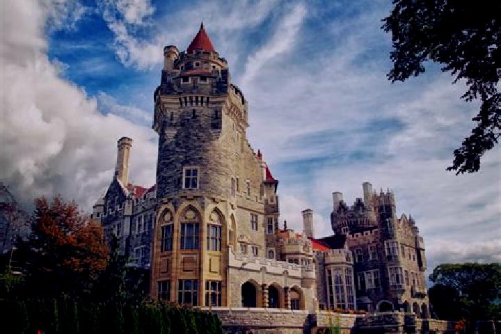 Escorts Casa Loma, Canada — Local Companions