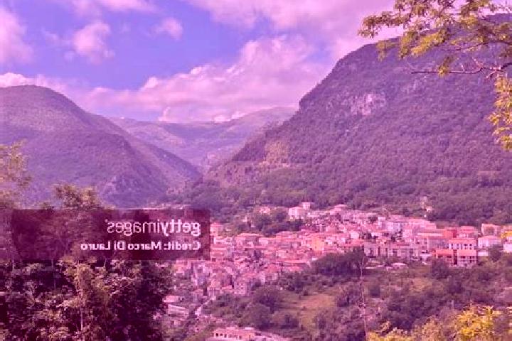 Escorts Casaletto Spartano, Italy — Local Companions